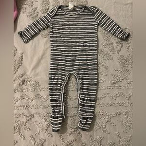 Kate Quinn organic cotton flat rib black oatmeal stripe footie pajamas
